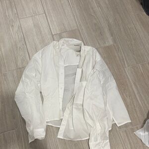 Abercrombie & Fitch Classic White Button-Up Shirt